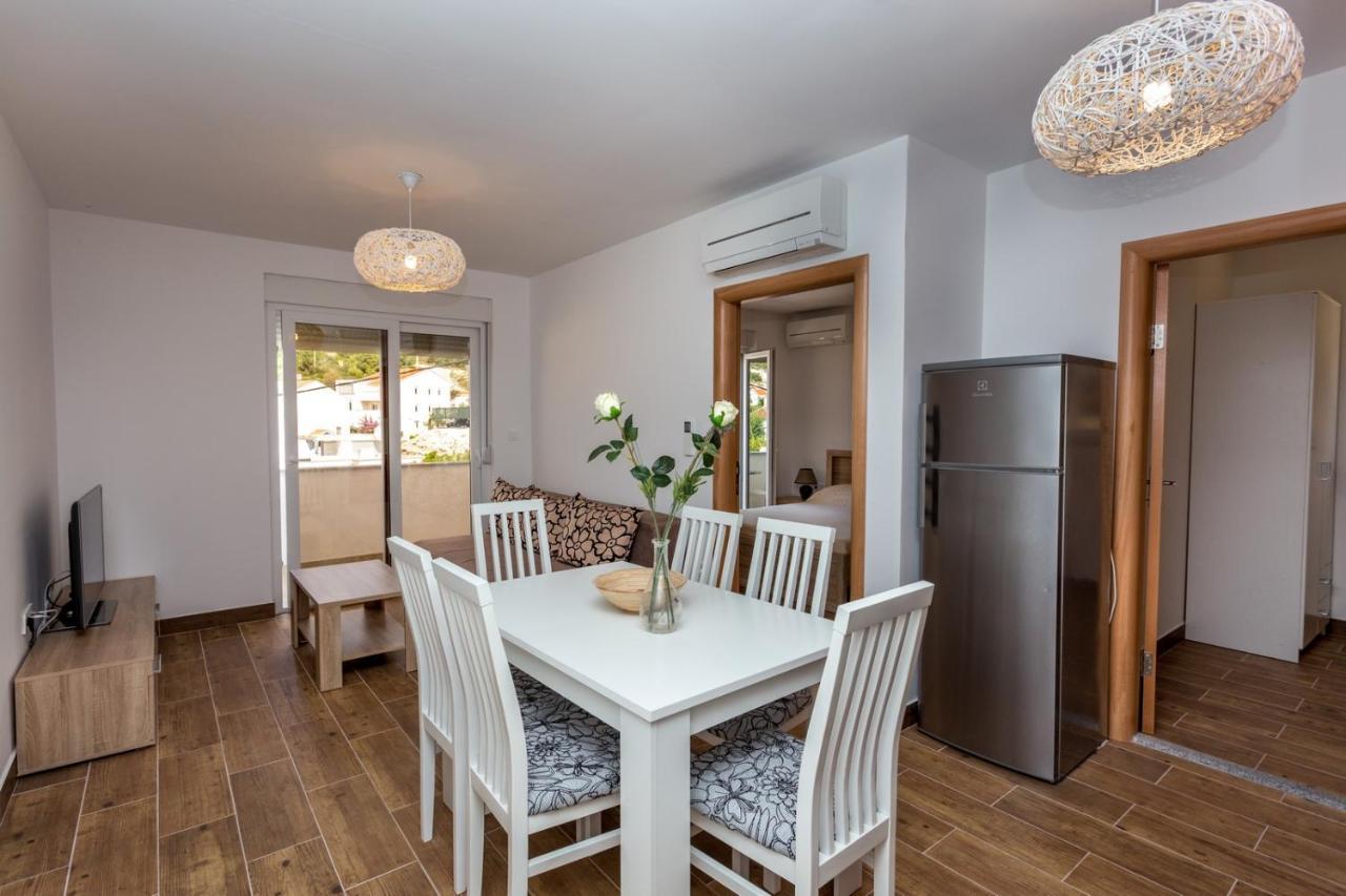 Apartamento Butique Maris Komarna Exterior foto
