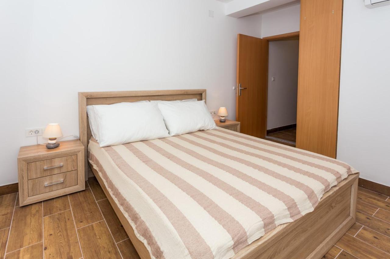 Apartamento Butique Maris Komarna Exterior foto