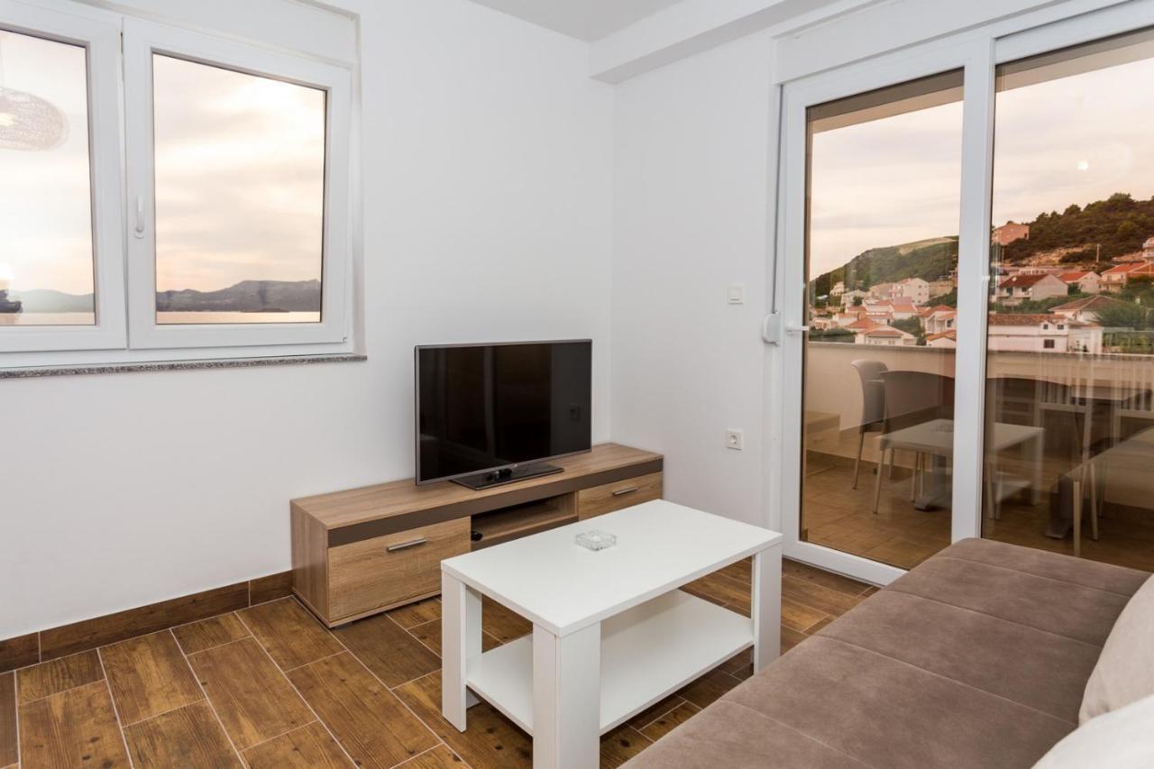 Apartamento Butique Maris Komarna Exterior foto